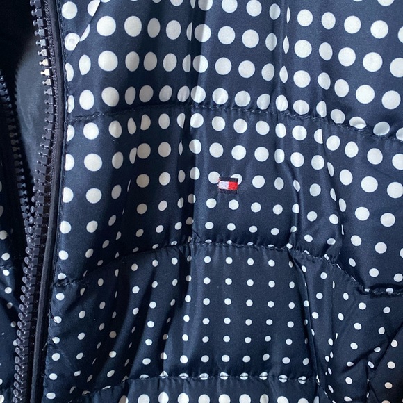 Tommy Hilfiger Puffy Vest - Picture 4 of 6